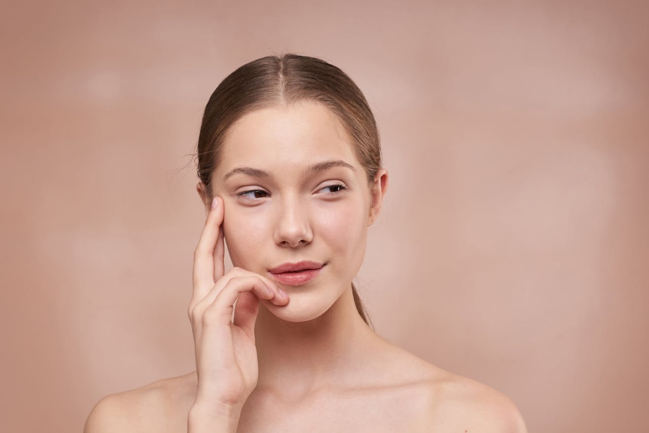 Facial Shapewear: Miracle Lift or Just Another Beauty Gimmick?